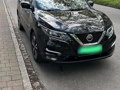 Second-hand Nissan Qashqai N-Connecta 159 CP (116 kW) 2018 Negru SUV