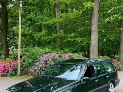 Gebraucht Volvo 850 226 PS (166 kW) 1995 Grün Kombi