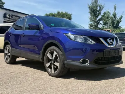 Gebraucht Nissan Qashqai 360º 131 PS (96 kW) 2015 Blau SUV