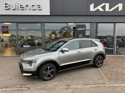 Gebraucht Kia Niro Comfort 129 PS (94 kW) 2025 Interstellar grau metallic SUV
