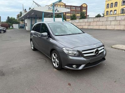 Mercedes B200