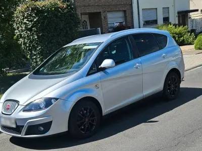 Gebraucht Seat Altea XL 160 PS (117 kW) 2010 Silber Van / Kleinbus