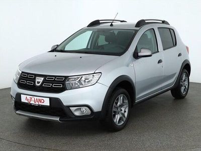 Gebraucht Dacia Sandero Prestige 90 PS (66 kW) 2019 Grau SUV