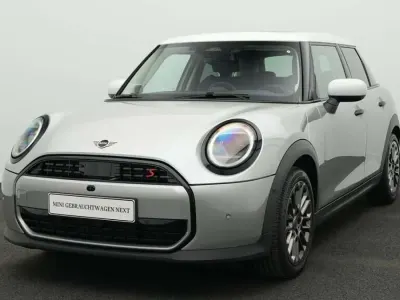 Używany Mini Cooper S Classic 204 KM (150 kW) 2024 Srebrny Hatchback