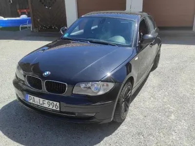 Gebraucht BMW 116 122 PS (89 kW) 2009 Schwarz Kleinwagen