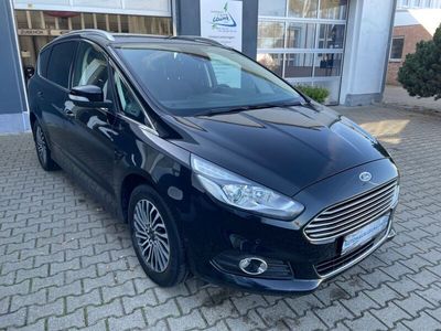 Schwarz Gebraucht 2019 Ford S-MAX Titanium Van / Kleinbus | 22.799 € (Fairer Preis)