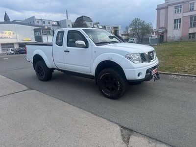 Second-hand Nissan Navara Comfort 174 CP (127 kW) 2007 Negru Pickup