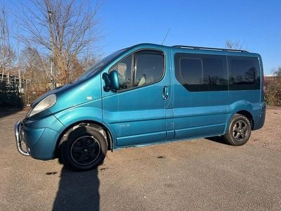 Gebraucht Renault Traffic 114 PS (83 kW) 2010 Blau Van / Kleinbus