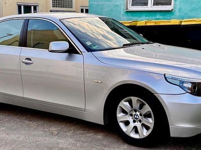 Usata BMW 525 192 CV (141 kW) 2003 Argento Berlina