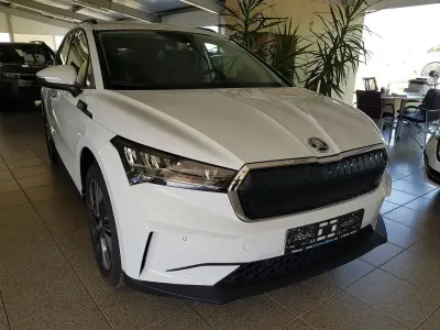 Gebraucht Skoda Enyaq iV Loft 108 kW (148 PS) 2024 Weiß SUV