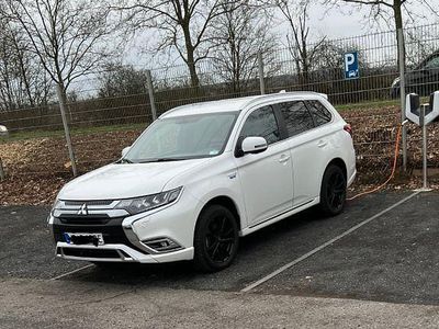 Mitsubishi Outlander P-HEV