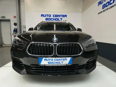 Gebraucht BMW X2 Advantage 136 PS (100 kW) 2022 Saphirschwarz SUV