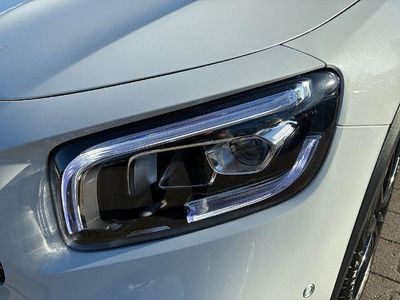 Gebraucht Mercedes GLB200 AMG 150 PS (110 kW) 2023 Weiß SUV