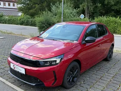 Gebraucht Opel Corsa 101 PS (74 kW) 2024 Rot Kleinwagen