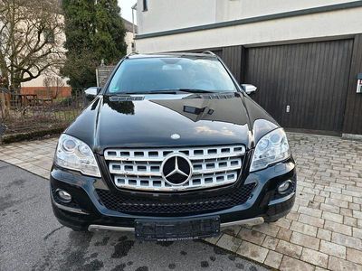 Gebraucht Mercedes ML300 204 PS (150 kW) 2010 Schwarz SUV