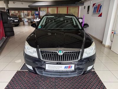 Gebraucht Skoda Octavia Elegance 105 PS (77 kW) 2012 Other Kombi