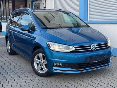 Blau Gebraucht 2019 VW Touran Highline Van / Kleinbus | 15.780 € (Superpreis)