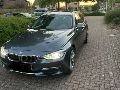 Gebraucht BMW 320 Luxury Line 184 PS (135 kW) 2013 Grau Kombi