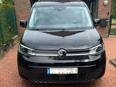 Gebraucht VW Caddy Maxi Style 114 PS (83 kW) 2023 Schwarz Van / Kleinbus