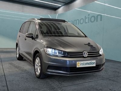 Grau Gebraucht 2020 VW Touran Comfortline Van / Kleinbus | 19.890 € (Guter Preis)