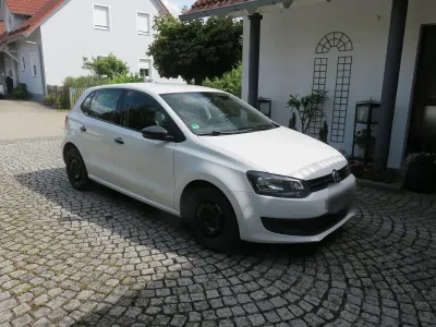 Gebraucht VW Polo 60 PS (44 kW) 2012 Weiß Kleinwagen