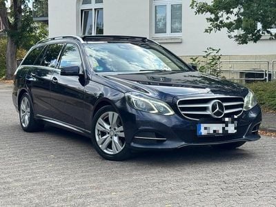 Blau Gebraucht 2013 Mercedes E350 Avantgarde Kombi | 14.500 € (Fairer Preis)