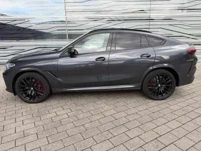 Gebraucht BMW X6 M50 530 PS (389 kW) 2020 Arktikgrau brillanteffekt SUV