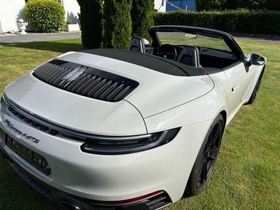 Porsche 911 Carrera GTS