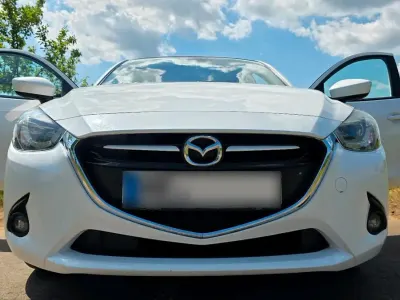Gebraucht Mazda 2 90 PS (66 kW) 2017 Weiß Kleinwagen