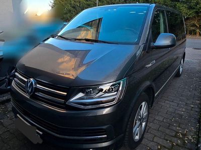 Second-hand VW T6 Generation Six 204 CP (150 kW) 2018 Gri Van