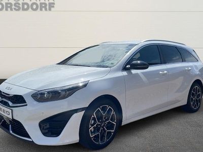 Deluxeweiss Gebraucht 2025 Kia Ceed Sportswagon GT-Line Kombi | 31.390 € (Teuer)