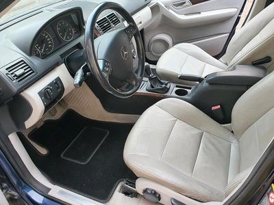 Mercedes A200