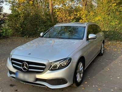 Mercedes E220