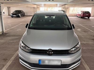 Usata VW Touran 116 CV (85 kW) 2018 Argento Monovolume