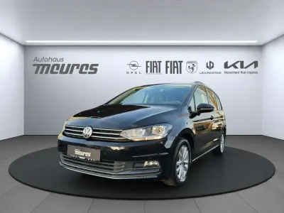 Gebraucht VW Touran Comfortline 150 PS (110 kW) 2019 Schwarz Van / Kleinbus