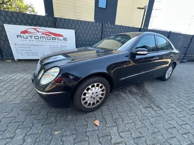Gebraucht Mercedes E220 150 PS (110 kW) 2004 Schwarz Limousine