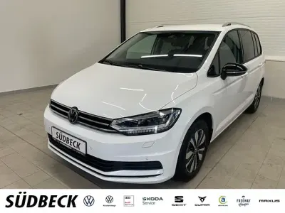 Gebraucht VW Touran Comfortline 150 PS (110 kW) 2025 Pure white Van / Kleinbus