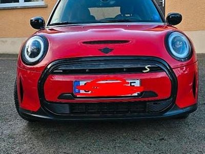 Gebraucht Mini Cooper SE 135 kW (184 PS) 2023 Rot Kleinwagen