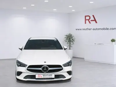 Gebraucht Mercedes CLA200 150 PS (110 kW) 2022 Weiß Limousine