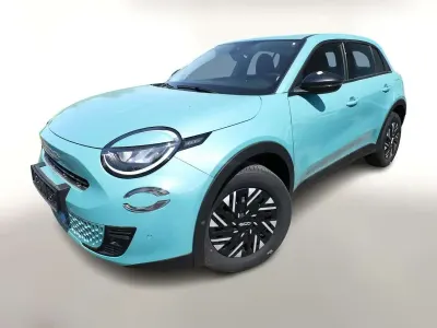 Neu Fiat 600 145 PS (106 kW) 2025 Aqua blau metallic SUV