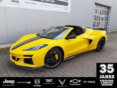 Competition yellow tintcoat Neu 2025 Corvette C8 Coupé | 179.890 €