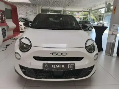 Neu Fiat 600 Street 101 PS (74 kW) 2026 Weiß SUV