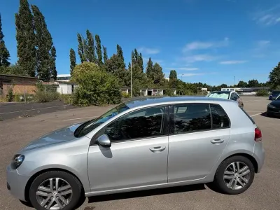 Gebraucht VW Golf VI Comfortline 80 PS (58 kW) 2009 Silber Limousine