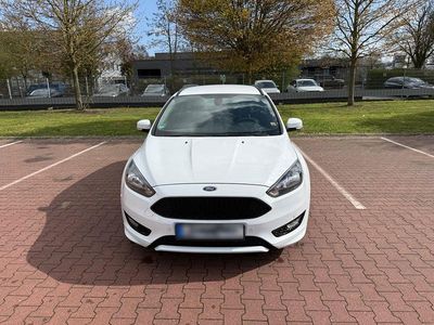 Gebraucht Ford Focus ST-Line 150 PS (110 kW) 2017 Weiß Kombi