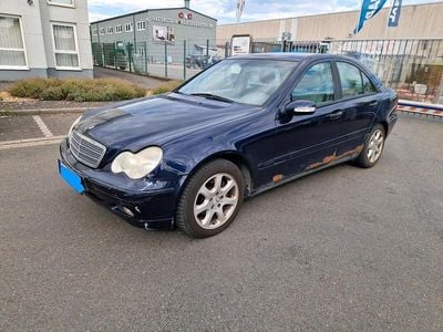 Mercedes C180
