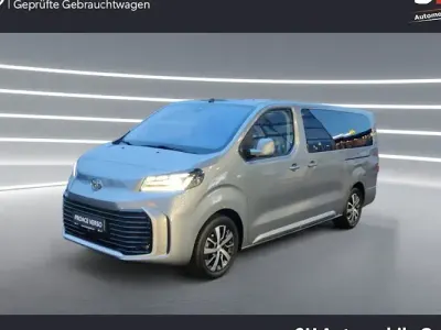 Gebraucht Toyota Proace Verso 180 PS (132 kW) 2024 Silber Kombi