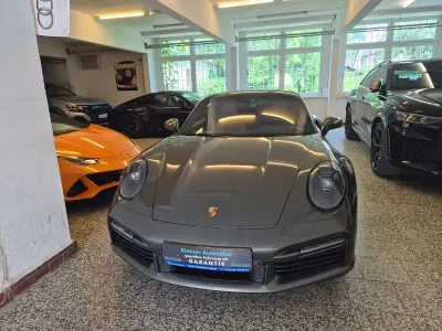 Gebraucht Porsche 911 Turbo S 650 PS (478 kW) 2021 Aventuringruen Coupé