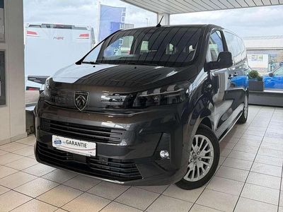 Neu Peugeot Traveller 179 PS (131 kW) 2026 Titanium grau Van / Kleinbus