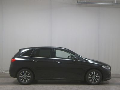 Mercedes B180