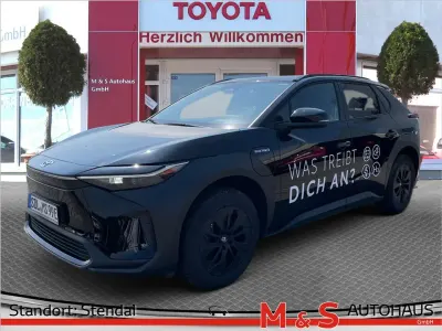 Gebraucht Toyota bZ4X Basis 150 kW (204 PS) 2023 Onyxschwarz SUV